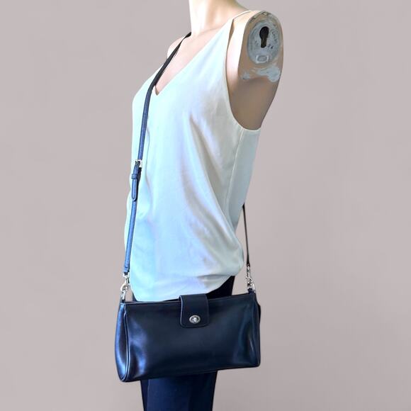 Vintage COACH 9818 East West Penelope Black Leather Nickel Crossbody Costa Rica - Picture 2 of 16